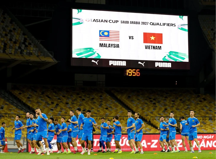 Malaysia mới bán được nửa số vé trận đấu với tuyển Việt Nam - Ảnh 2.