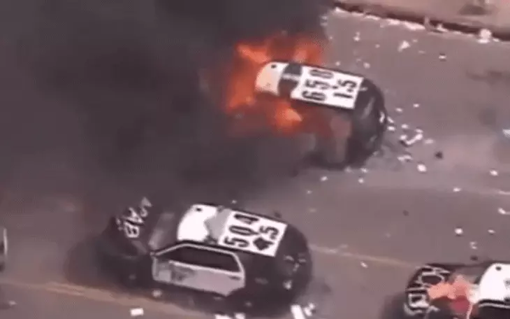 Sự thật về video 'thủy quân lục chiến đã đến Los Angeles' - Ảnh 2.