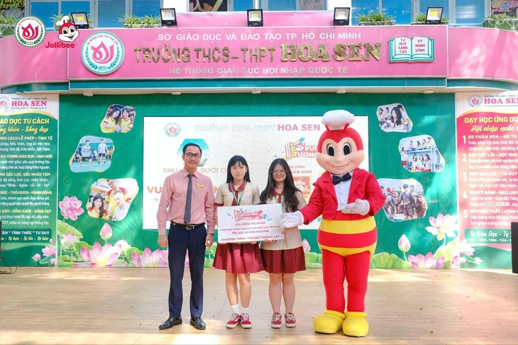 Jollibee trao 150 học bổng đến học sinh qua dự án ‘Vui Mở Tương Lai’ - Ảnh 1.
