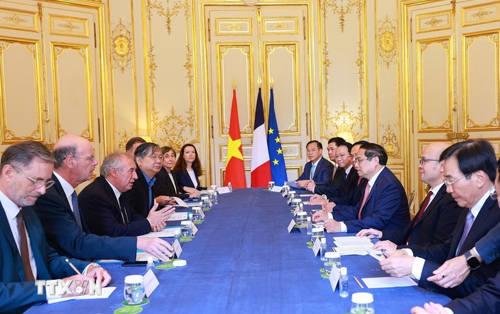 Thủ tướng Phạm Minh Chính hội đàm với Thủ tướng Pháp Francois Bayrou - Ảnh 2. Pháp - Ảnh 2.