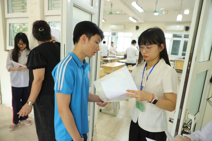 Hà Nội áp dụng bản đồ số hỗ trợ thí sinh tìm điểm thi tốt nghiệp - Ảnh 1.