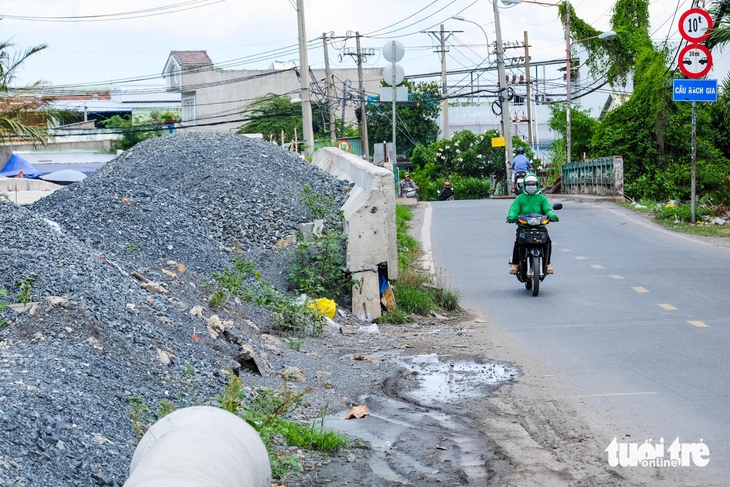 Bình Chánh - Ảnh 2.