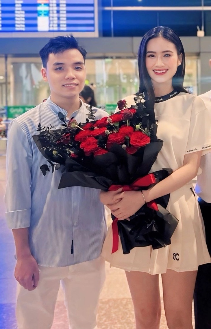 Ý Nhi - Ảnh 1.