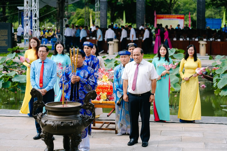 Dâng hương tưởng nhớ Đức Lễ Thành hầu Nguyễn Hữu Cảnh nhân lễ giỗ lần thứ 325 - Ảnh 1. Nguyễn Hữu Cảnh - Ảnh 1.