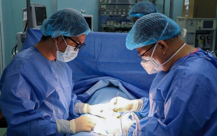 Nguy hiểm bệnh dị dạng động tĩnh mạch tử cung - Ảnh 3.