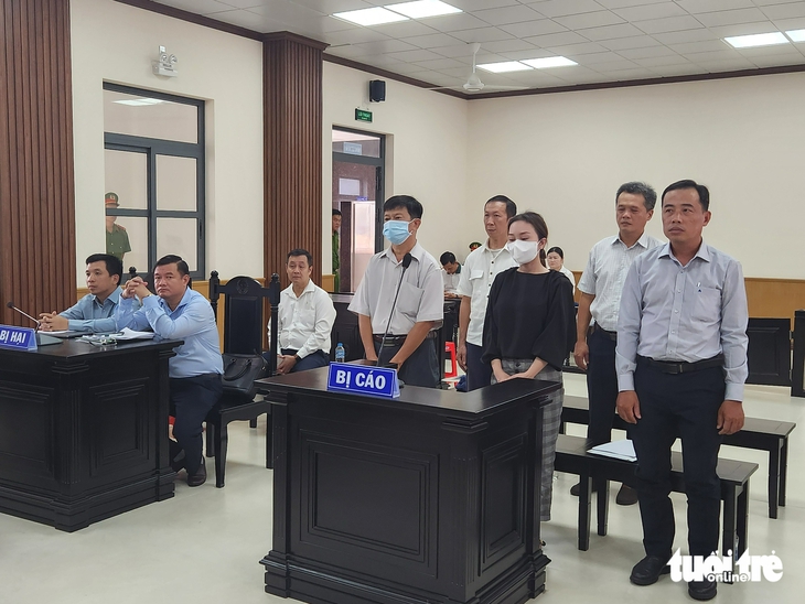 Nhóm cán bộ ngân hàng sụp bẫy chứng từ khống, thiệt hại hơn 601 tỉ đồng - Ảnh 1.