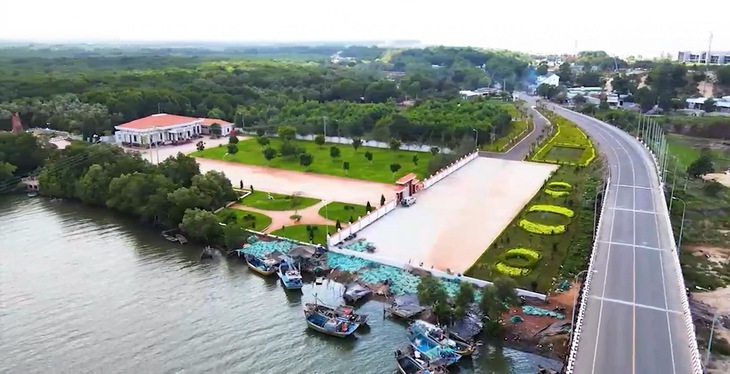 đường Hồ Chí Minh trên biển - Ảnh 2.