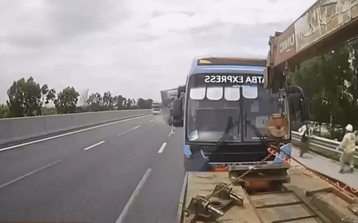 Vụ tai nạn liên hoàn cao tốc Hà Nội - Hải Phòng: Bùng nổ tranh cãi khoảng cách đặt biển cảnh báo - Ảnh 6.