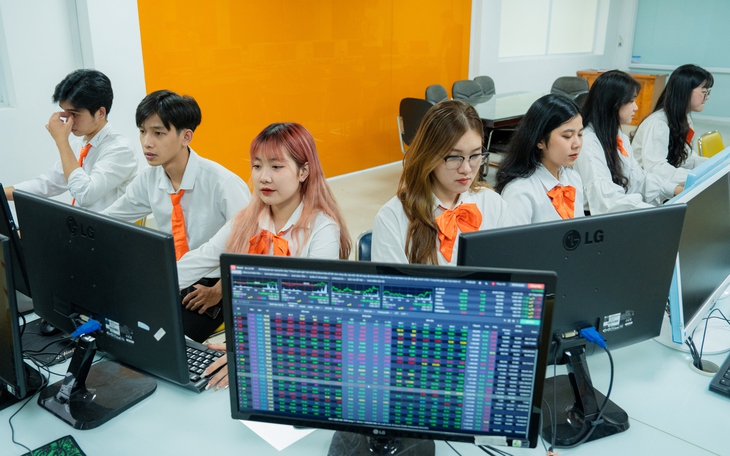 '5 chữ tự' - nguồn lực để đất nước bước vào kỷ nguyên mới - Ảnh 2.