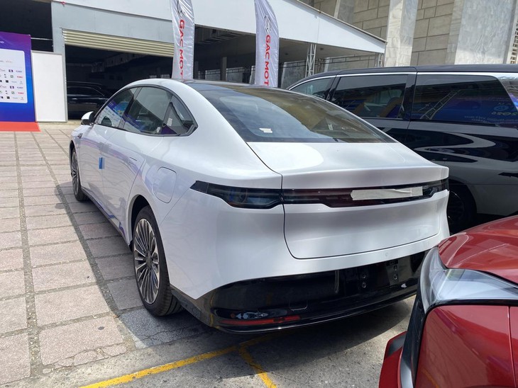 Nissan N7 - Ảnh 5.