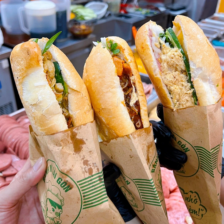 CNN gọi bánh mì Việt Nam là 'hiện tượng toàn cầu', lọt top 25 bánh mì kẹp ngon nhất thế giới - Ảnh 1. bánh mì - Ảnh 1.
