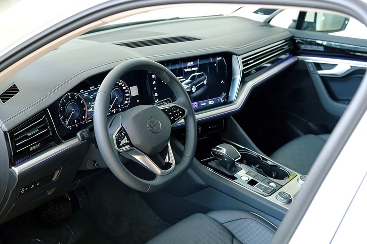 Volkswagen Touareg - Ảnh 6.