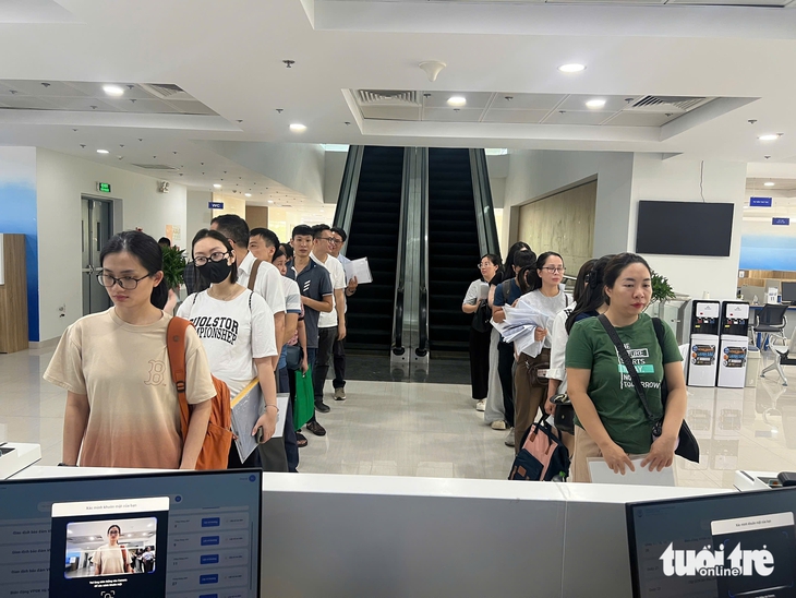 100% thủ tục hành chính về doanh nghiệp sẽ được Hà Nội tiếp nhận trực tuyến để tránh tiêu cực - Ảnh 1.