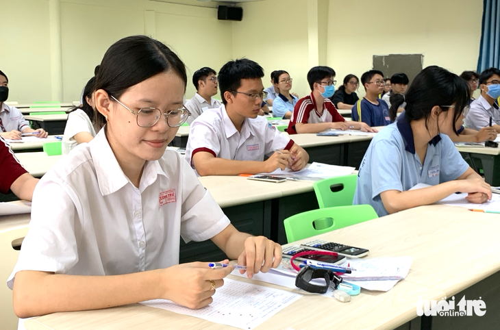 đại học Khoa học sức khỏe - Ảnh 1.
