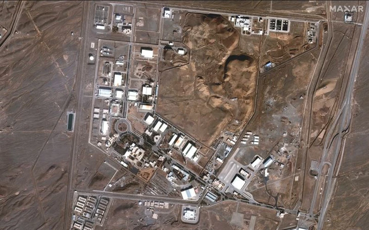 Mỹ giúp Israel đánh chặn tên lửa Iran - Ảnh 2.
