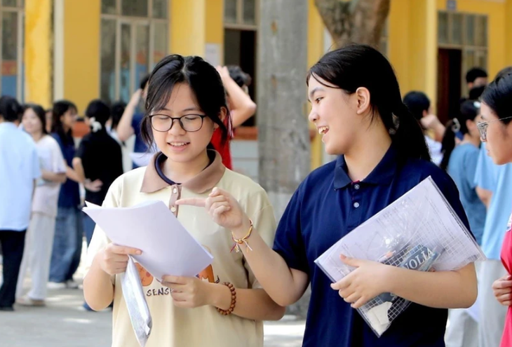 Đề thi toán lớp 10 chuyên sai sót, Sở GD-ĐT Vĩnh Phúc lên tiếng - Ảnh 1. lớp 10 - Ảnh 1.