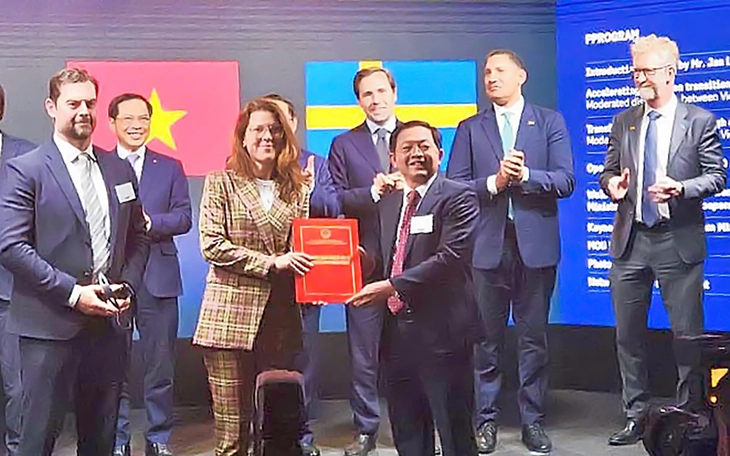 Dự án tái chế sợi vải 1 tỉ USD của Thụy Điển ách tắc vì quy định nhập khẩu phế liệu dệt may - Ảnh 3.