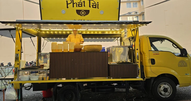 Tô phở Phát Tài vị Bắc nóng hổi ở Lễ hội Ngày không tiền mặt 2025 - Ảnh 2. phở Phát Tài - Ảnh 2.