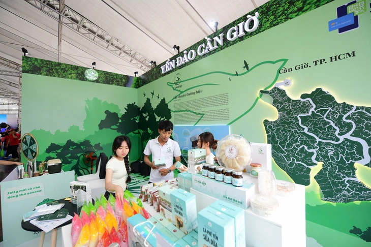 không tiền mặt - Ảnh 2.