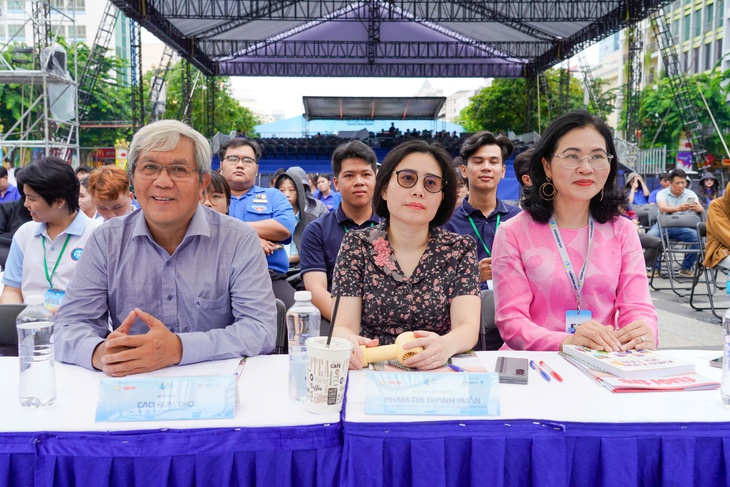 Game show Đấu trường tài chính cung cấp kiến thức tài chính, để không bị lừa - Ảnh 2. Game show Đấu trường tài chính: Đi thi thử, nhận kiến thức tài chính thật - Ảnh 2.