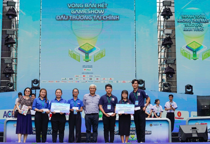 Game show Đấu trường tài chính cung cấp kiến thức tài chính, để không bị lừa - Ảnh 13. Đấu trường tài chính - Ảnh 13.