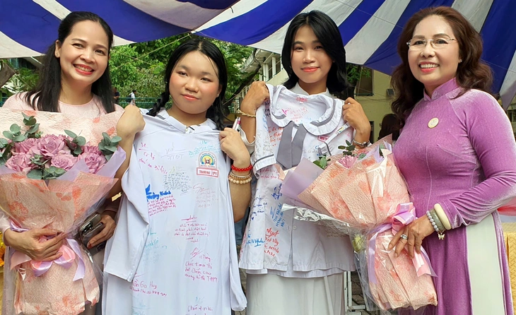 Lễ tri ân và trưởng thành tại Trường THPT Hùng Vương: Nếu em không phải là người xuất sắc… - Ảnh 1.