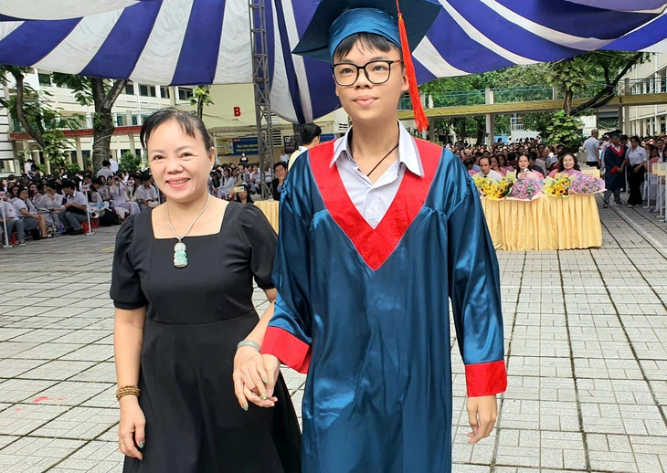 THPT Hùng Vương - Ảnh 5.