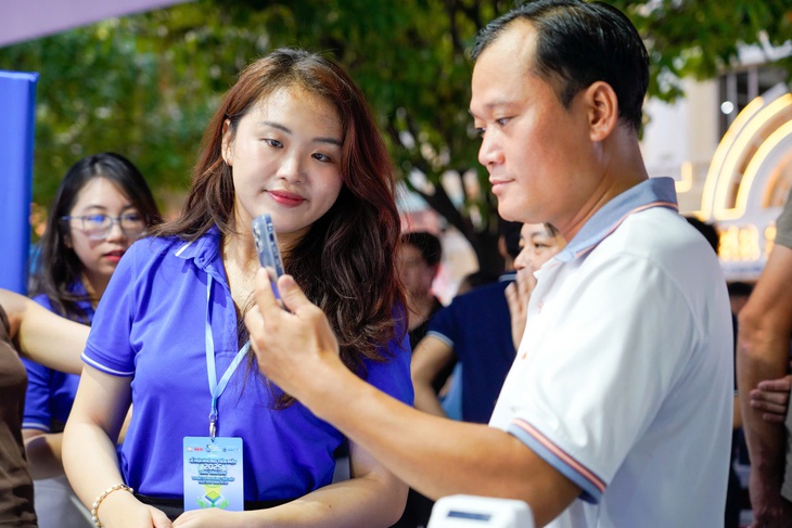Sôi động công nghệ tài chính giữa trung tâm TP.HCM - Ảnh 2.