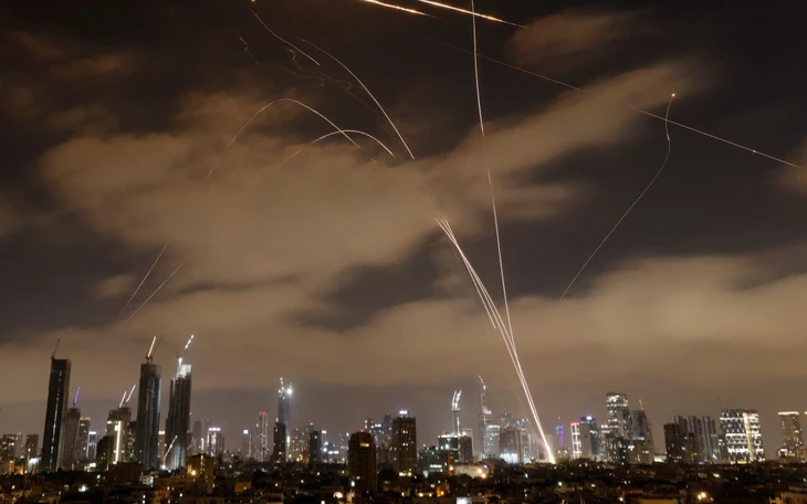 Việc Israel đạt được ưu thế trên không tại Tehran có ý nghĩa gì? - Ảnh 2.