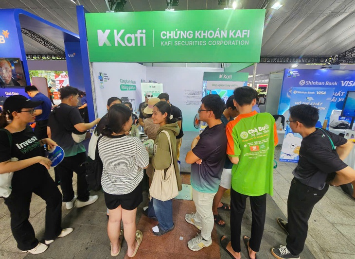 Đến Lễ hội không tiền mặt để check-in nhận gấu bông, được tư vấn về đầu tư chứng khoán - Ảnh 4.