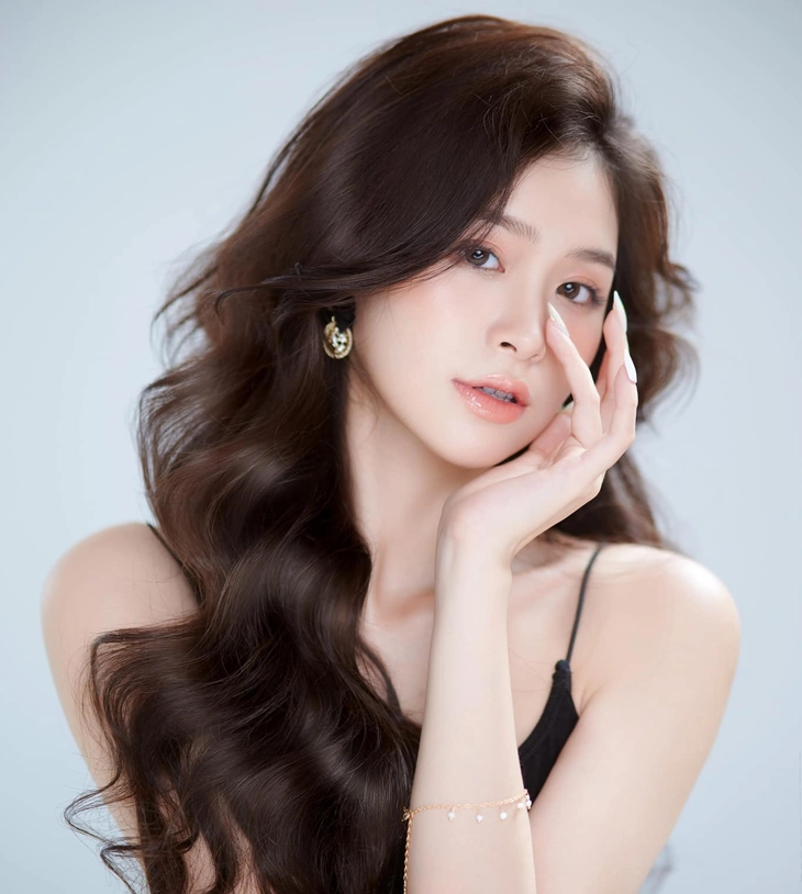 Mai Hương: Thanh toán không tiền mặt giúp cuộc sống đơn giản, an toàn - Ảnh 1. Mai Hương - Ảnh 1.