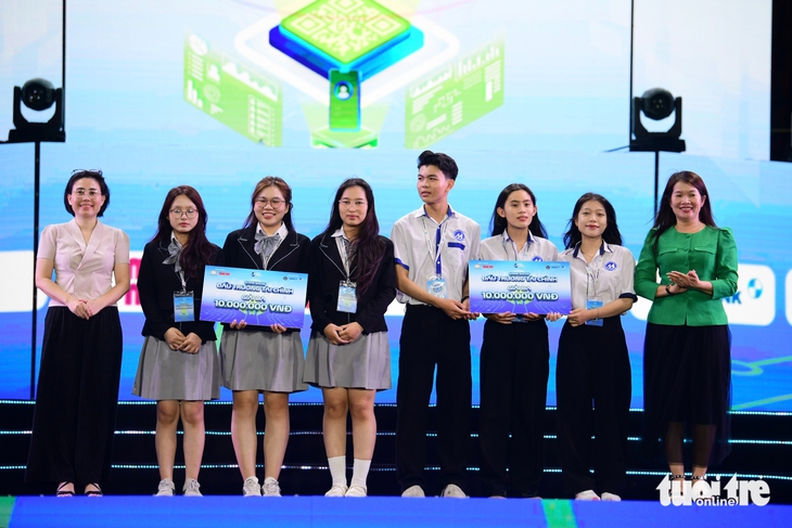 Đội FinHer Trường đại học Kinh tế - Luật chiến thắng game show Đấu trường tài chính - Ảnh 6. Đấu trường tài chính - Ảnh 6.