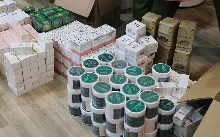 Nữ sinh cháy da vì kem siêu chống nắng SPF 70 ‘nội địa Nhật’ - Ảnh 2.