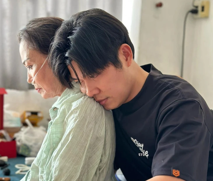 Nhạc sĩ Nguyễn Văn Chung khóc khi nghe Nhật ký của mẹ - Ảnh 2. Nguyễn Văn Chung - Ảnh 2.