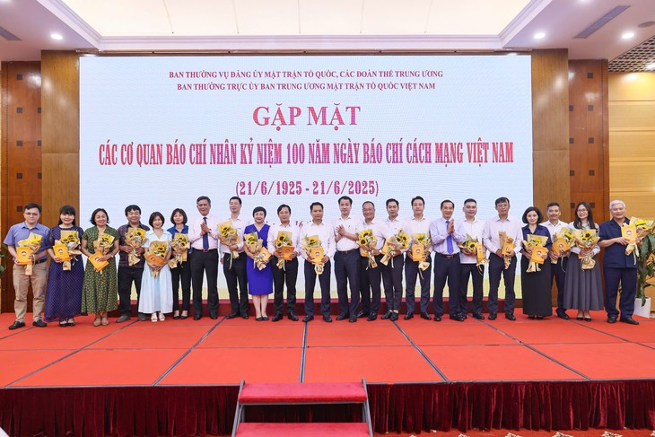 Ông Đỗ Văn Chiến: Khuyến khích báo chí tham gia giám sát, phản biện xã hội, phòng chống tham nhũng - Ảnh 4. báo chí - Ảnh 3.