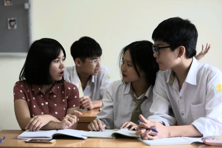 Nhà giáo được tăng lương: nâng chất lượng giáo dục - Ảnh 1. nhà giáo - Ảnh 1.