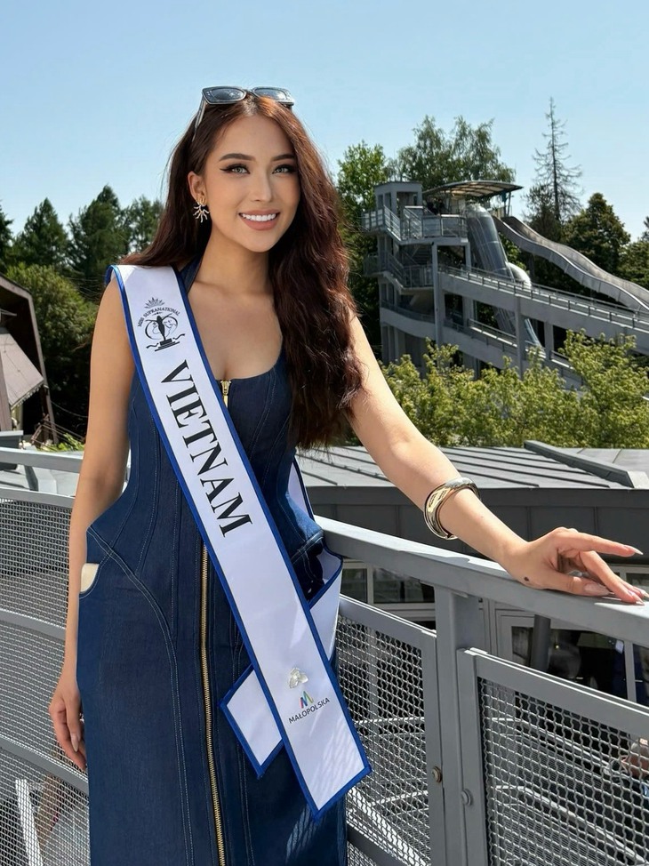- Ảnh 1. Kỳ Duyên nổi bật tại Miss Supranational 2025 - Ảnh 5.