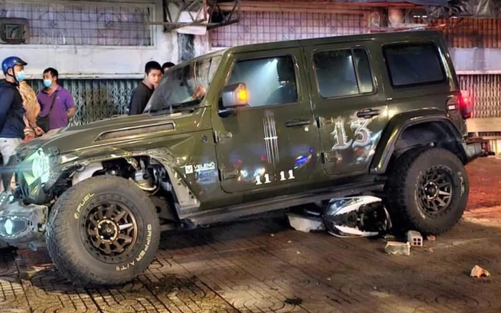 Tài xế lái ô tô tông hai mẹ con chết ở Bình Tân đã ra công an trình diện - Ảnh 2.