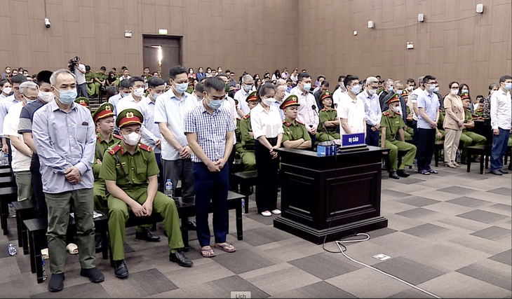 Tuyên án phúc thẩm vụ 'chuyến bay giải cứu' giai đoạn 2 - Ảnh 1. Tuyên án phúc thẩm vụ 'chuyến bay giải cứu' giai đoạn 2 - Ảnh 1.