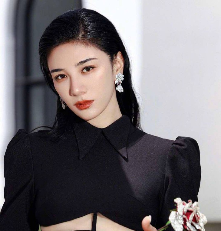 Hằng Nga của Tây du ký bỏ nghiệp diễn, trở thành nữ tỉ phú; 'Tiểu Yến Tử' Huỳnh Dịch bị chỉ trích - Ảnh 3. Kỳ Duyên - Ảnh 3.