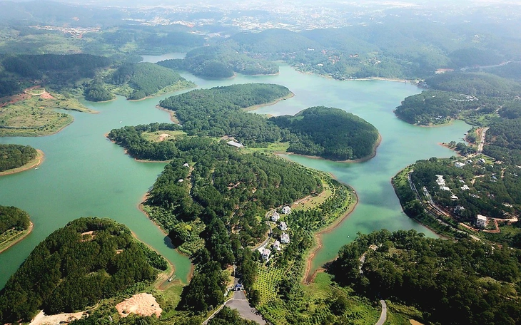 Nhóm trẻ em miền núi Đà Nẵng tắm bị nước cuốn trôi, 1 chết đuối, 1 mất tích - Ảnh 3.