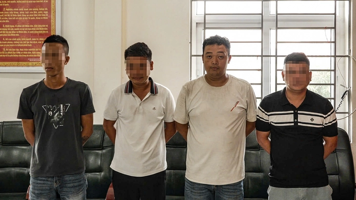 Lái taxi đòi 2 người 4,2 triệu/cuốc xe: 'Tôi thấy họ dễ quá nên làm vậy' - Ảnh 1.
