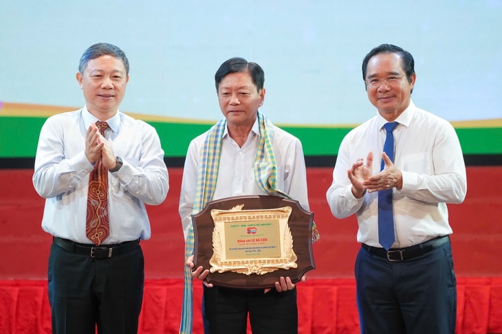 quận 1 - Ảnh 2.