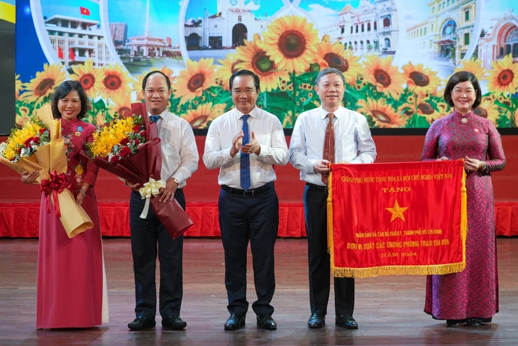 Quận 1 tổng kết hoạt động, kết thúc mô hình gần nửa thế kỷ - Ảnh 1.