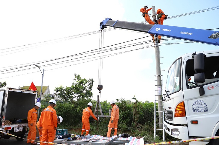 PC Đắk Nông nỗ lực đảm bảo an toàn điện mùa mưa bão - Ảnh 4. Đắk Nông - Ảnh 3.