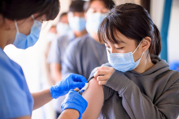 5 môi trường dễ lây bệnh não mô cầu cho thanh thiếu niên - Ảnh 6.