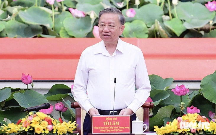Tổng Bí thư, Thủ tướng làm việc với Thành ủy TP.HCM, Bình Dương và Bà Rịa - Vũng Tàu - Ảnh 1. Tổng Bí thư Tô Lâm - Ảnh 1.