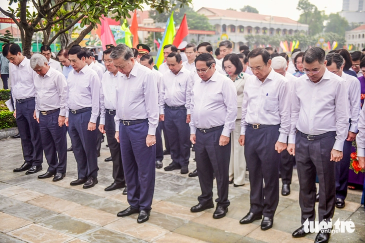 Tổng Bí thư, Thủ tướng làm việc với Thành ủy TP.HCM, Bình Dương và Bà Rịa - Vũng Tàu - Ảnh 6.