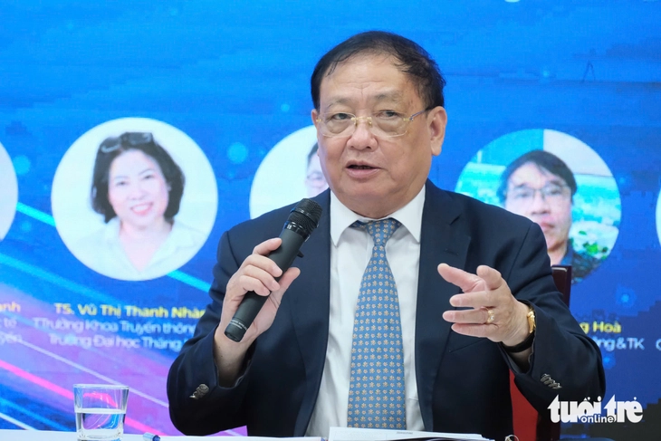 Đào tạo truyền thông và báo chí trong kỷ nguyên số: Để sinh viên 'tắm mình' vào thực tế - Ảnh 1.
