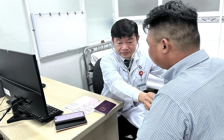 Một người Đức nói ‘chúng tôi đã sốc’ khi khám ở bệnh viện công Đà Nẵng - Ảnh 4.